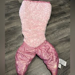 Mermaid tail blanket. Pink